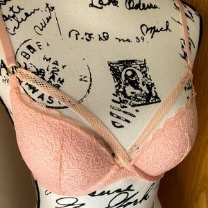 Victoria’s Secret push up bra